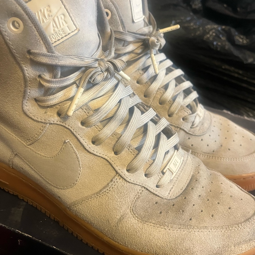 $50 Shoe Sale, Nike Men's Air Force One High Mushroom Suede Size 13,